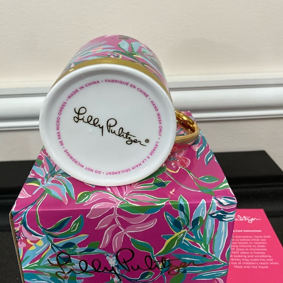 Lilly Pulitzer “I’m Feline Fine” Coffee Mug - Picture 4 of 7